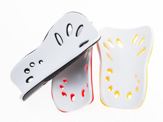 スポーツ サッカー 保護 補助 サポーター プロテクター シンガード すね当て レガース Lサイズ ホワイト 新品 送料込み の通販はau Pay マーケット Titosoy