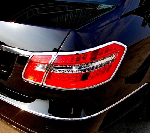 ベンツ Eクラス W212 セダン 前期用 2009-2013 クロームメッキ テールランプリム リアランプリム テールライト トリム ベゼルカバーの通販は