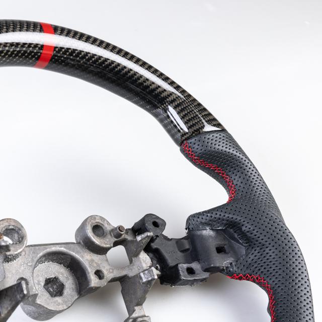 マツダ用 Mazda2 3 CX-3 CX-5用 2017-2021 D型用 スポーツ ステアリング ホイール ハンドル カーボンx本革パンチングレザーx赤い輪デザインの通販は