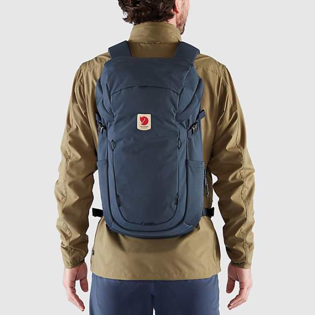 (取寄) フェールラーベン 30 バックパック Fjallraven Fjallraven Ulvo 30 Backpack Black｜au PAY  マーケット