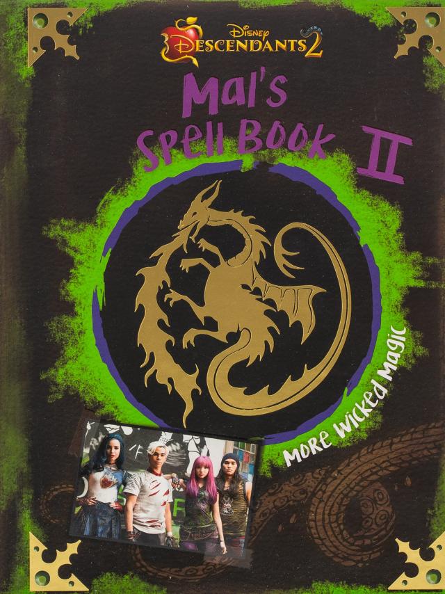Descendants 2: Mal's Spell Book 2: More Wicked Magic (Descendants%ｶﾝﾏ% 2)(中古品)