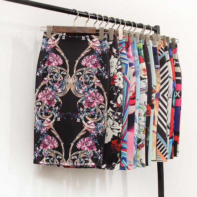 スカート ペンシルスカート タイトスカート 膝丈 ひざ丈 ミディアム丈 タイト 細身 スマート ハイウエスト 伸縮性 ポリエステル かわいい 大人可愛い きれいめ 大人 上品 おしゃれ お洒落 かっこいい レトロ 大人可愛い 大人女子 個性的 クール モード系 セクシー エレガントの通販は