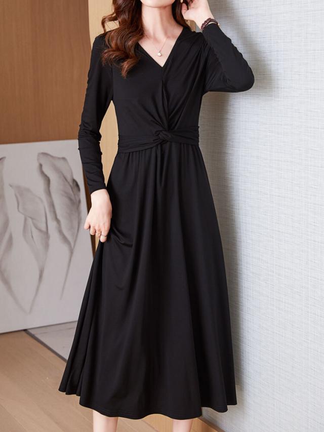 ワンピース フレアワンピース ワンピドレス 膝下 ミモレ ミモレ丈 ミディアム丈 袖あり 長袖 Vネック フレア セミフレア 切り替えデザイン ウエストマーク 伸縮性 綿 大人可愛い きれいめ シンプル 大人 上品 こなれ感 エレガント フォーマル 無地 秋 冬 入学式 入園式 卒業式_1