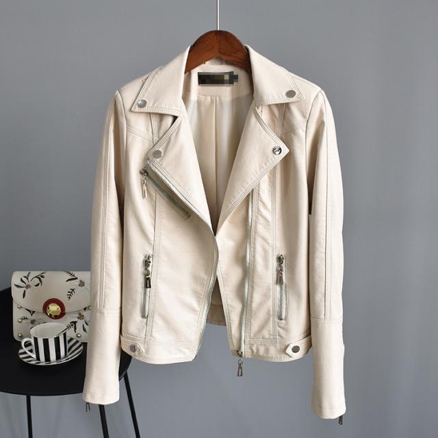 アウター ジャケット シャンパー ショート ショート丈 袖あり 長袖 Vネック 襟付き ファスナー ポケット 前開き PU かわいい 大人可愛い きれいめ シンプル カジュアル 大人 上品 おしゃれ お洒落 かっこいい 大人女子 メンズライク マニッシュ ボーイッシュ クール モード系