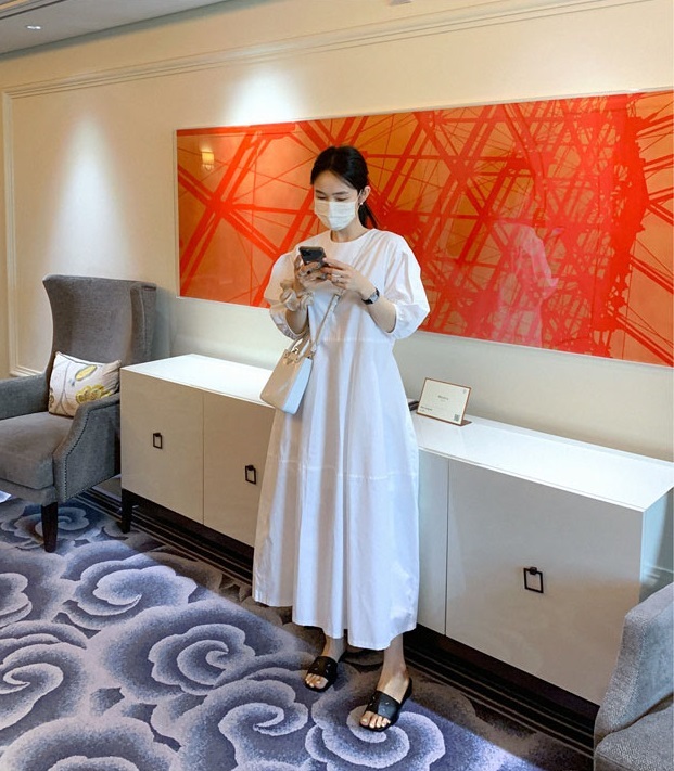 ボリューム パフスリーブ フレア ワンピース フレアワンピース ロング ロング丈 マキシ マキシ丈 9分丈 アンクル丈 袖あり 5分袖 ボリューム袖 パフスリーブ Uネック フレア ワイド 切り替えデザイン ふわふわ かわいい 大人可愛い きれいめ シンプル カジュアル 大人 上品 ボリューム パフスリーブ フレア ワンピース フレアワンピース ロング