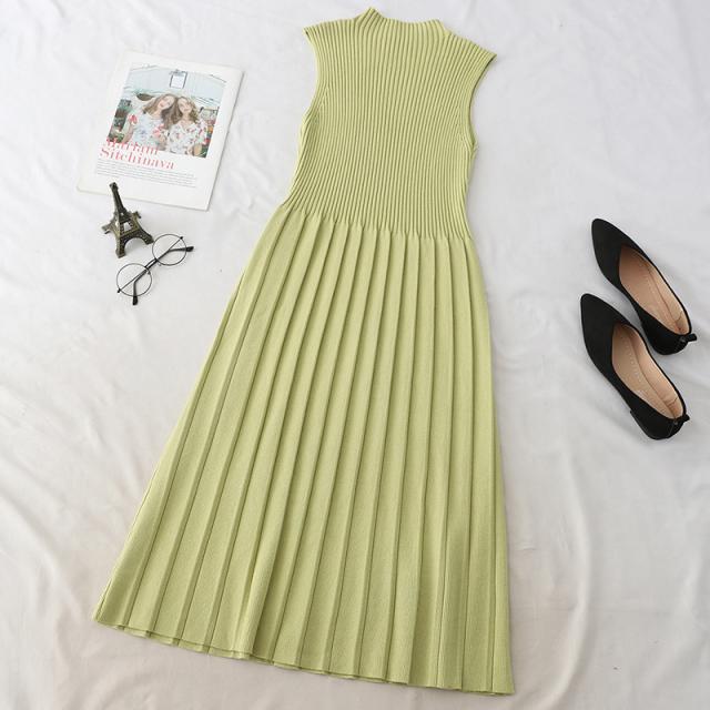 ワンピース デート 膝下 袖なし ノースリーブ Aライン ニット かわいい 大人可愛い きれいめ シンプル カジュアル 大人 上品 おしゃれ お洒落 かっこいい 大人可愛い 大人女子 こなれ感 ラフ ラブリー キュート ガーリー 個性的 主役級 存在感 とろみ感 抜け感 無地 春 夏 秋