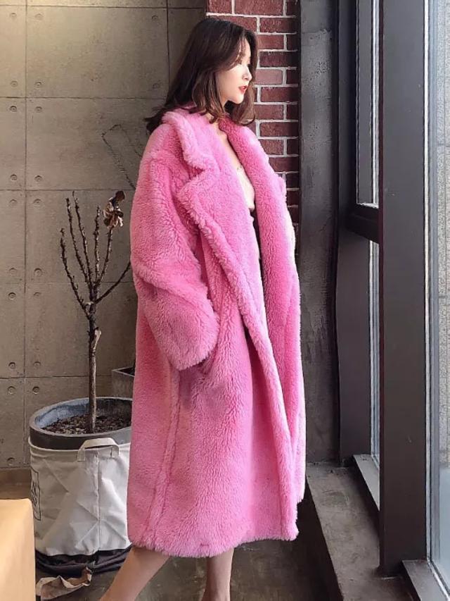 アウター コート ジャケット ロング ロング丈 袖あり 襟付き もこもこ モコモコ ふわふわ 前開き ボア 厚手 かわいい 大人可愛い きれいめ シンプル カジュアル 大人 上品 おしゃれ お洒落 大人女子 こなれ感 ラフ ラブリー キュート ガーリー ルーズ 個性的 クール モード系_7