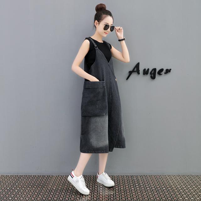 デニムオーバーオール サロペット シャンパー ひざ丈 膝下 袖なし Vネック かわいい 大人可愛い きれいめ シンプル カジュアル 大人 上品 おしゃれ お洒落 かっこいい こなれ感 ラフ メンズライク マニッシュ ボーイッシュ ラブリー キュート 個性的 主役級 存在感 とろみ感_14