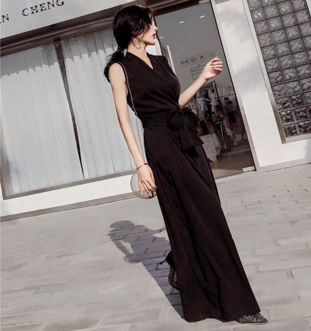 オールインワン ジャンプスーツ ドレス セットアップ ワイドパンツ ロング丈 マキシ マキシ丈 アンクル丈 袖なし ノースリーブ カシュクール 襟なし ワイド ウエストリボン 上下セット 大人可愛い きれいめ シンプル 大人 上品 おしゃれ かっこいい 大人女子 こなれ感 オールインワン ジャンプスーツ ドレス セットアップ ワイドパンツ