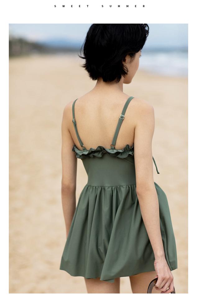 ビスチェ風 水着 体系カバー水着 ワンピース ビスチェ パッド付き 体系カバー フリル かわいい 大人可愛い きれいめ シンプル カジュアル ナチュラル 華やか 大人 大人っぽい おしゃれ お洒落 存在感 女っぽ ラブリー キュート ガーリー 個性的 モード系 スタイリッシュ ビスチェ風 水着 体系カバー水着 ワンピース ビスチェ パッド付き 体系