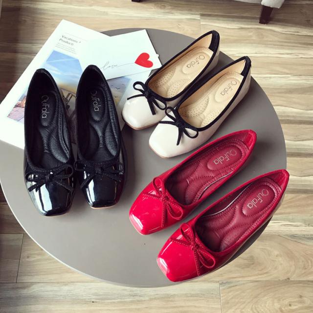 スクエアトゥ バレエシューズ ペタンコ シューズ パンプス レディースシューズ レディースパンプス スクエアトゥパンプス ぺたんこパンプス フラット ぺたんこ リボン かわいい 大人可愛い きれいめ シンプル カジュアル 大人 上品 おしゃれ フォーマル エレガント きちんと感