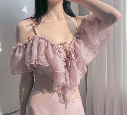 ドット柄 シフォン フリル オフショル 水着 ワンピース水着 体系カバー水着 ワンピース オフショルダー オフショル 体系カバー 二の腕カバー レース チュール シフォン レースアップ 透け感 シースルー 胸元 谷間 谷間魅せ 盛れる かわいい 大人可愛い きれいめ セクシー