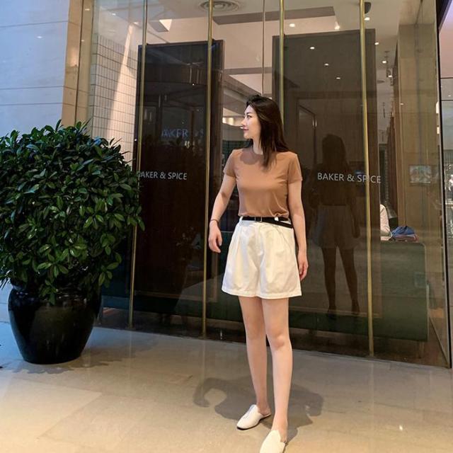 トップス Tシャツ 袖あり 半袖 Uネック かわいい 大人可愛い きれいめ シンプル カジュアル 大人 上品 おしゃれ お洒落 かっこいい 大人可愛い 大人女子 こなれ感 ラフ スポーティー ガーリー ルーズ クール モード系 エレガント フォーマル 無地 春 夏 10代 20代 30代_12
