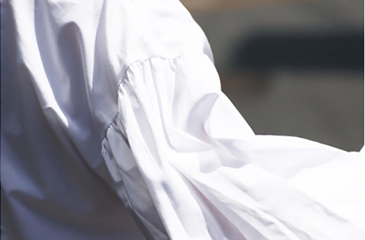 ボリュームスリーブ ブラウス きれいめ モード トップス シャツ 白