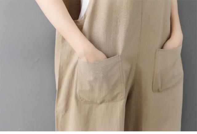 ゆる 大人サロペット オールインワン ワイドパンツ ガウチョパンツ ジャンパーパンツ 膝下 ミモレ ミモレ丈 袖なし ノースリーブ スクエアネック ワイド ガウチョ ポケット パッチポケット かわいい 大人可愛い シンプル カジュアル おしゃれ 大人女子 こなれ感 ラフ ラブリー_18