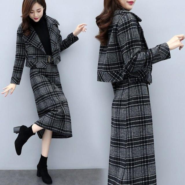 新着】ラルフローレン 紺花柄刺繍オフショルダーミディドレス