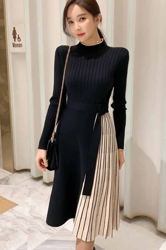 バイカラーワンピース 膝下 袖あり 襟なし セミフレア ニット かわいい 大人可愛い きれいめ シンプル カジュアル 大人 上品 おしゃれ お洒落 かっこいい レトロ 大人可愛い 大人女子 こなれ感 ラブリー キュート ガーリー 個性的 クール セクシー 主役級 存在感 フォーマル バイカラーワンピース 膝下 袖あり 襟なし セミフレア ニット かわいい