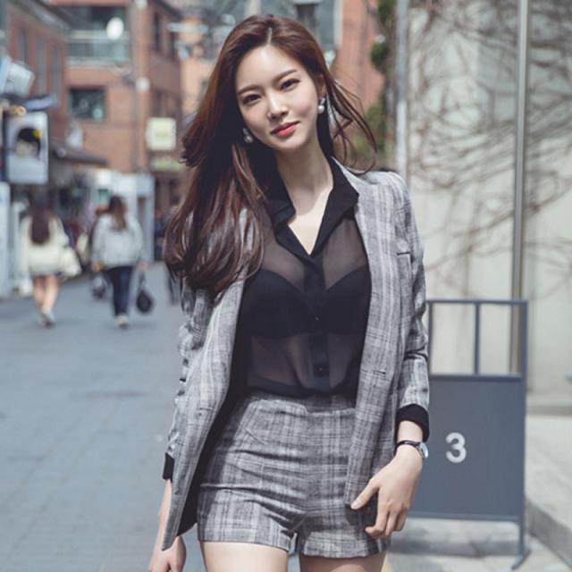 セットアップ 春 ジャケット ショートパンツスーツ 2点セットお得 膝上 長袖 襟付き ポケットボタン 上下セット かっこいい ラフ スポーティー クール グレンチェック リゾート 脚長 インスタ映えカラー 灰色 お洒落デート お出かけ 女子会 サイズ S M L XL サイドスリットの通販は