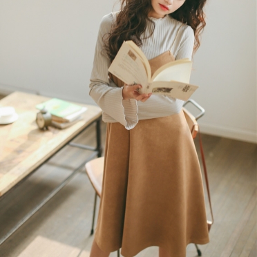 2way スリップワンピース フリル袖 ニット トップス ワンピース セットアップ カットソー ニットソー ジャンパースカート ジャンスカ ミニ ミニ丈 膝上 袖あり 長袖 Uネック セミフレア 前開き かわいい 大人可愛い きれいめ シンプル カジュアル 上品 おしゃれ 大人女子