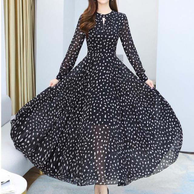 ドット シャーリング ワンピース フレアワンピース ロング ロング丈 マキシ マキシ丈 アンクル丈 袖あり 長袖 パフスリーブ Uネック フレア プリーツ シフォン スリット 透け感 シースルー かわいい 大人可愛い きれいめ カジュアル 大人 上品 おしゃれ 大人女子 ラブリー ドット シャーリング ワンピース フレアワンピース ロング ロング丈