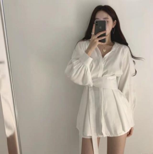 リボンベルト付き ショートパンツ ボリューム袖 ブラウス セットアップ ショート ショート丈 袖あり 長袖 ドロップショルダー Vネック フレア ウエストリボン 前開き 上下セット 2点セット ツーピース かわいい 大人可愛い きれいめ シンプル カジュアル 大人 上品 おしゃれ