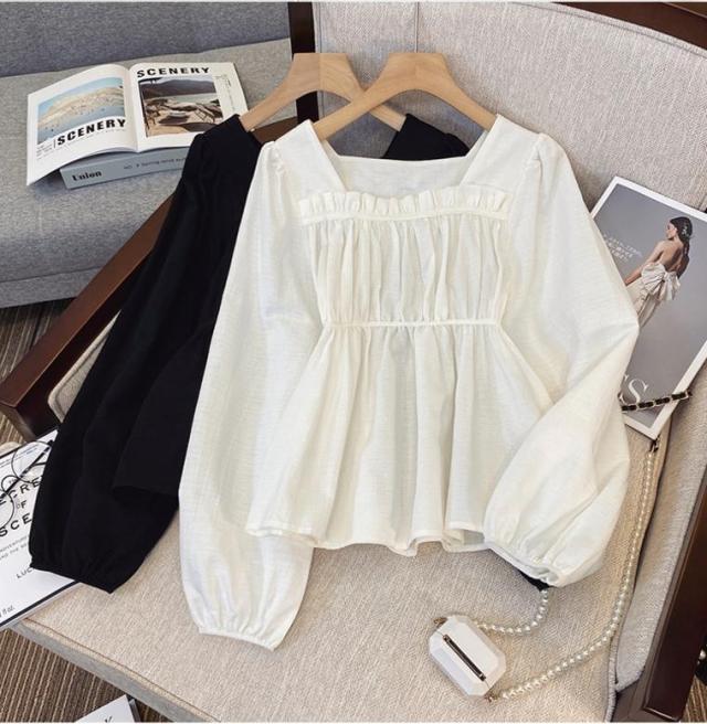 スクエアネック シャーリング ボリューム袖 トップス ブラウス プルオーバー 袖あり 長袖 パフスリーブ 襟なし フレア セミフレア プリーツ フリル かわいい 大人可愛い きれいめ シンプル カジュアル 大人 上品 おしゃれ 大人女子 こなれ感 ラフ ラブリー キュート ガーリー