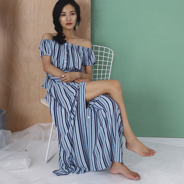 オフショルダーワンピース 膝下 ミモレ ミモレ丈 ロング ロング丈 マキシ 袖あり 半袖 襟なし かわいい シンプル カジュアル 大人 おしゃれ お洒落 かっこいい レトロ 大人可愛い 大人女子 こなれ感 ラブリー キュート ガーリー 存在感 とろみ感 抜け感 無地 春 夏 秋 誕生日