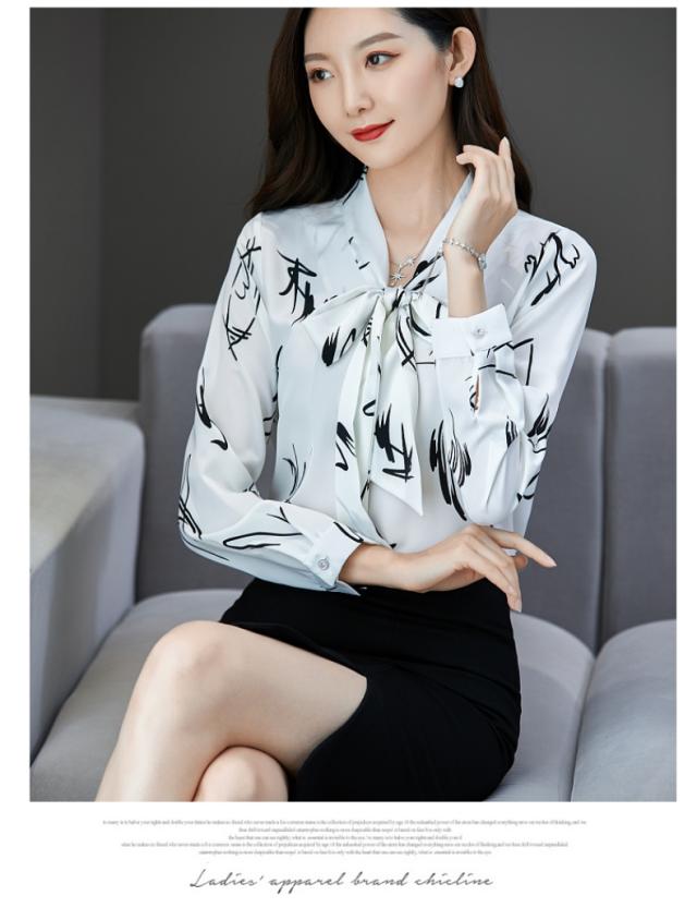 ２色展開 ボウタイ ブラウス トップス シャツ プルオーバー 袖あり 長袖 ベルト かわいい 大人可愛い きれいめ カジュアル 大人 上品 おしゃれ アジアン 大人女子 こなれ感 ラブリー キュート 個性的 クール モード系 エレガント モダン 存在感 フォーマル とろみ感 柄 2色展開 ボウタイ ブラウス トップス シャツ プルオーバー 袖あり