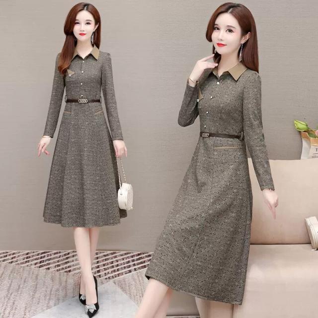 レトロ ワンピース シャツワンピース 膝丈 ひざ丈 膝下 ミディアム丈 袖あり 長袖 襟付き Aライン スタンダード ベルト ウエストマーク ポケット きれいめ 大人 上品 おしゃれ お洒落 レトロ 大人女子 エレガント シック 柄 プリント 秋 30代 40代 レディース 女性用 ママ OL