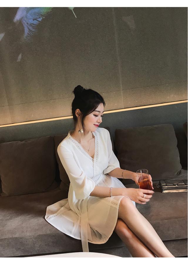 カシュクール レース ミニ ワンピース フレアワンピース ミニ丈 膝上 袖あり 半袖 5分袖 五分袖 フレアスリーブ Vネック 襟なし フレア Aライン 刺繍 ウエストリボン 透け感 かわいい 大人可愛い きれいめ シンプル カジュアル 大人 上品 おしゃれ 大人女子 こなれ感 ラブリー カシュクール レース ミニ ワンピース フレアワンピース ミニ丈 膝上