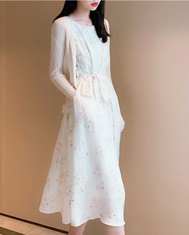 ノースリーブ ウエストリボン レース ワンピース フレアワンピース 膝下 ミモレ ミモレ丈 袖なし Uネック ラウンドネック フレア Aライン リボン ウエストマーク 透け感 かわいい 大人可愛い きれいめ シンプル カジュアル 大人 上品 おしゃれ 大人女子 ラブリー キュート ノースリーブ ウエストリボン レース ワンピース フレアワンピース