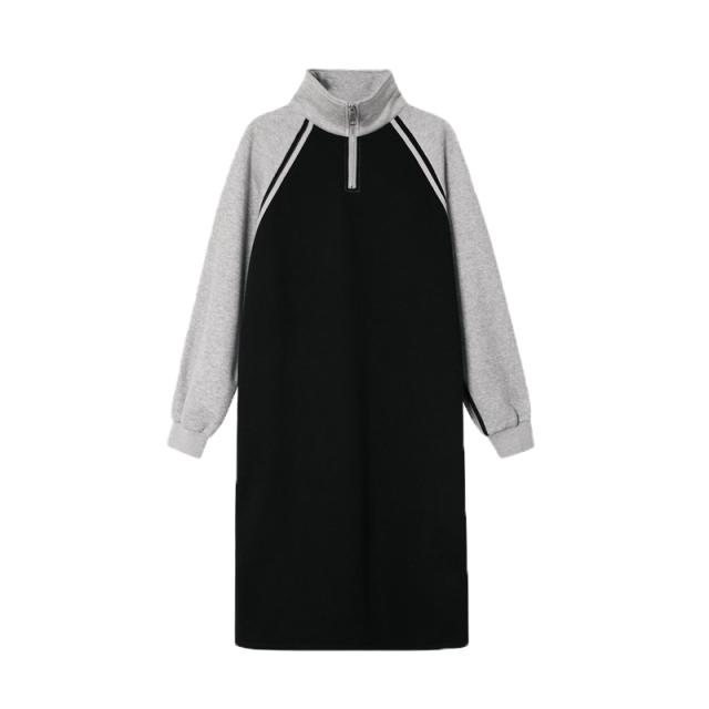 ハーフジップ ワンピース トレーナー ミモレ ミモレ丈 袖あり 長袖 スタンドカラー セミフレア 細身 ストレート ファスナー 伸縮性 かわいい 大人可愛い きれいめ シンプル カジュアル 大人 おしゃれ かっこいい 大人女子 こなれ感 ラフ メンズライク マニッシュ スポーティー ハーフジップ ワンピース トレーナー ミモレ ミモレ丈 袖あり 長袖