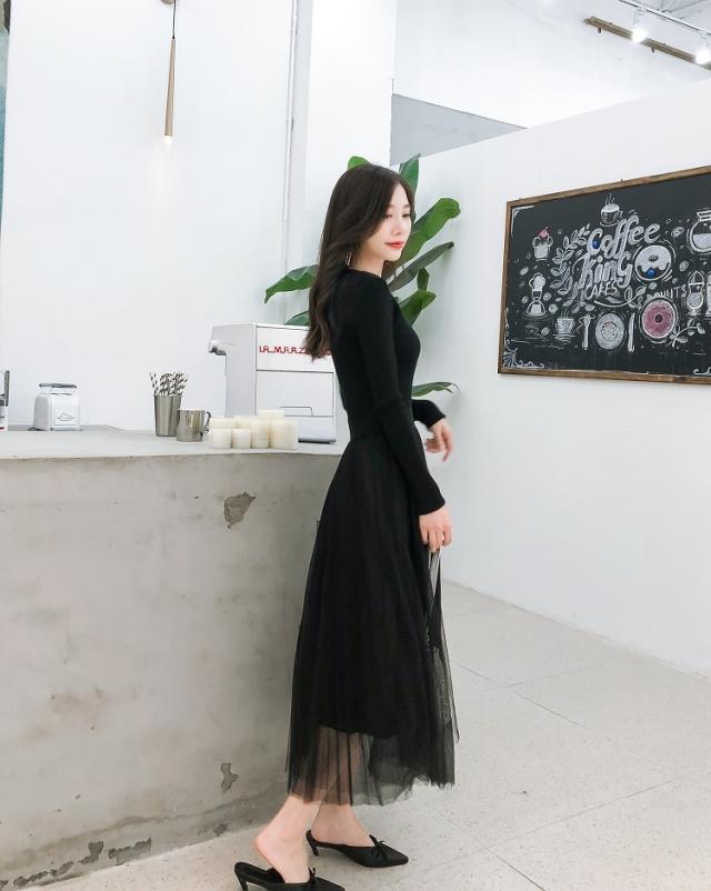 チュールスカートワンピース ドッキングワンピ ニットワンピース ワンピース ニット フレアスカート チュールスカート 膝下 ミモレ ミモレ丈 ロング ロング丈 袖あり 長袖 Uネック ラウンドネック ボートネック オフショルダー オフショル スリム タイト 細身 Aライン チュールスカートワンピース ドッキングワンピ ニットワンピース