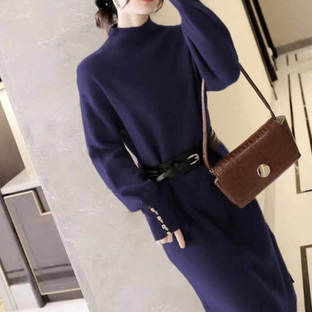 ワンピース 膝下 ロング ロング丈 袖あり 長袖 Vネック Aライン ニット かわいい 大人可愛い きれいめ シンプル カジュアル おしゃれ お洒落 大人可愛い 大人女子 こなれ感 ラフ キュート ガーリー ルーズ 個性的 主役級 とろみ感 抜け感 無地 秋 冬 オールシーズン