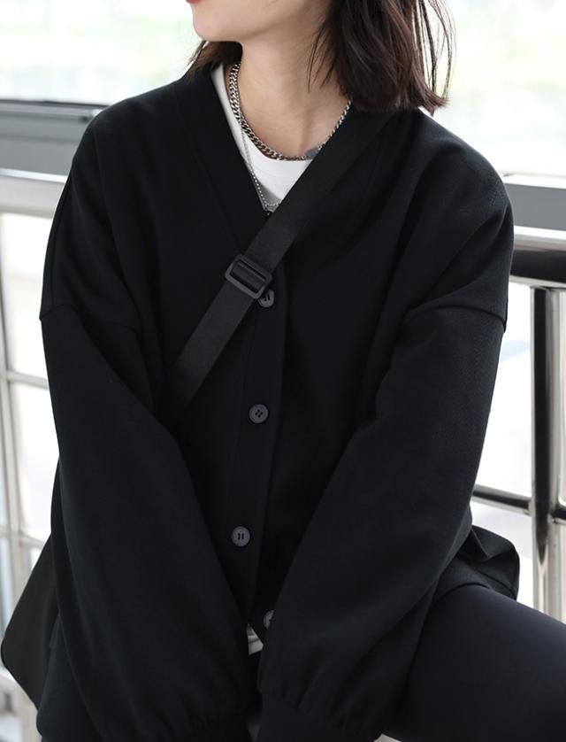 トップス カーディガン ミディアム丈 袖あり 長袖 Vネック 襟なし 前開き 綿 ポリエステル 大人可愛い シンプル カジュアル 大人 おしゃれ お洒落 かっこいい レトロ 大人女子 こなれ感 ラフ メンズライク ボーイッシュ 無地 春 秋 冬 10代 20代 30代 レディース ペア