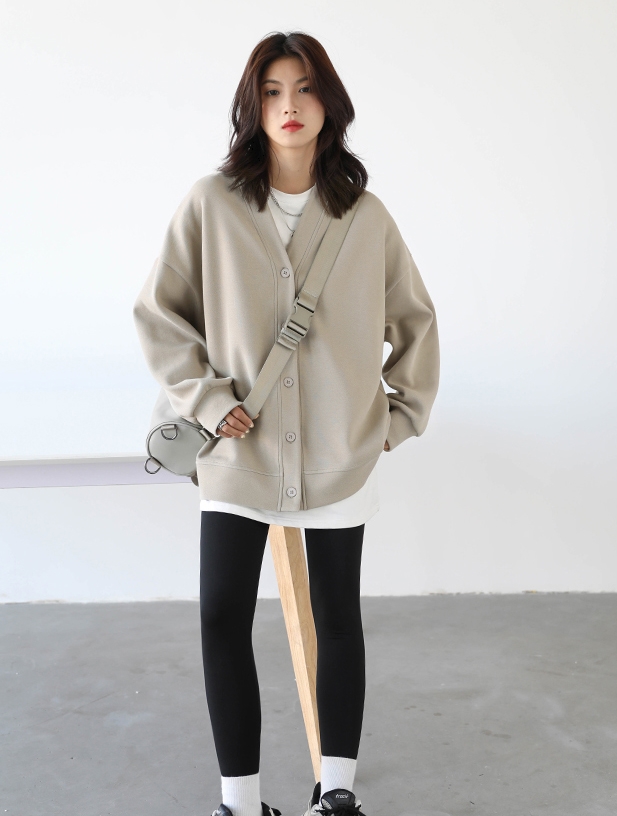 トップス カーディガン ミディアム丈 袖あり 長袖 Vネック 襟なし 前開き 綿 ポリエステル 大人可愛い シンプル カジュアル 大人 おしゃれ お洒落 かっこいい レトロ 大人女子 こなれ感 ラフ メンズライク ボーイッシュ 無地 春 秋 冬 10代 20代 30代 レディース ペア