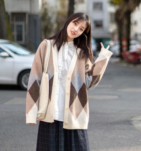 カーディガン ニット 秋冬 レディース 暖かい ミドル丈 Vネック - Main Image