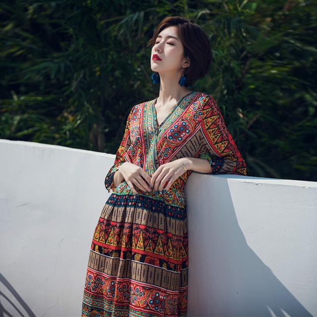 ワンピース フレアワンピース ミモレ ミモレ丈 ロング ロング丈 袖あり 5分袖 五分袖 Vネック 襟なし フレア セミフレア Aライン フリル スリット サイドスリット デニム ブルーデニム カラーデニム かわいい 大人可愛い 大人 上品 おしゃれ アジアン エスニック エキゾチック