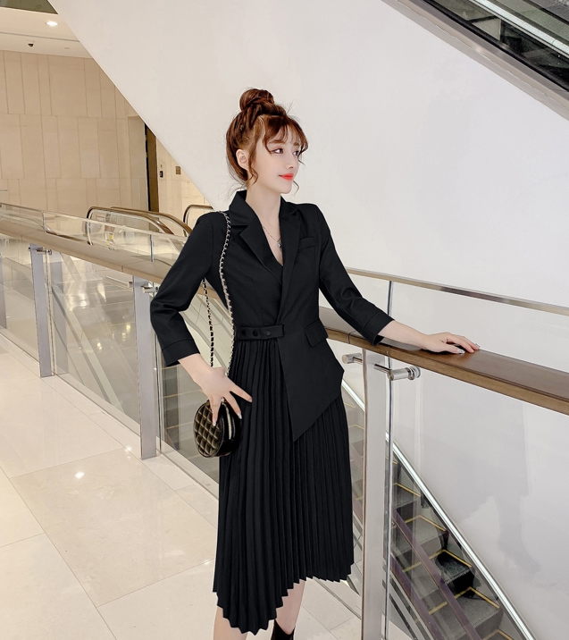 ドレス パーティードレス 二次会ドレス ワンピースドレス 膝下 ロング ロング丈 袖あり 七分袖 Vネック 襟付き 切り替えデザイン ドッキング プリーツ ファスナー かわいい 大人可愛い きれいめ シンプル 上品 おしゃれ お洒落 大人女子 こなれ感 ラフ 個性的 存在感_10