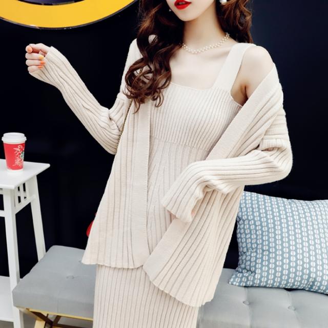 2点セット トップス ワンピース セットアップ カーディガン ワンピドレス ロング ロング丈 袖なし ノースリーブ スクエアネック 襟なし Iライン スリット サイドスリット ニット かわいい 大人可愛い シンプル 大人 おしゃれ ラフ セクシー 主役級 無地 秋 10代 20代