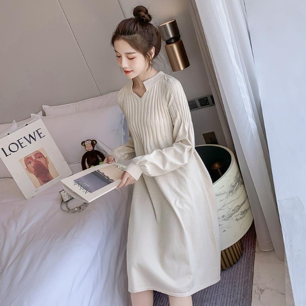 ワンピース フレアワンピース ワンピドレス ロング ロング丈 袖あり 長袖 Vネック 襟なし Aライン ハイウエスト リブ リブニット 綿 ニット かわいい 大人可愛い シンプル カジュアル 大人 おしゃれ お洒落 アジアン エスニック エキゾチック ラフ 無地 秋 冬 20代 30代