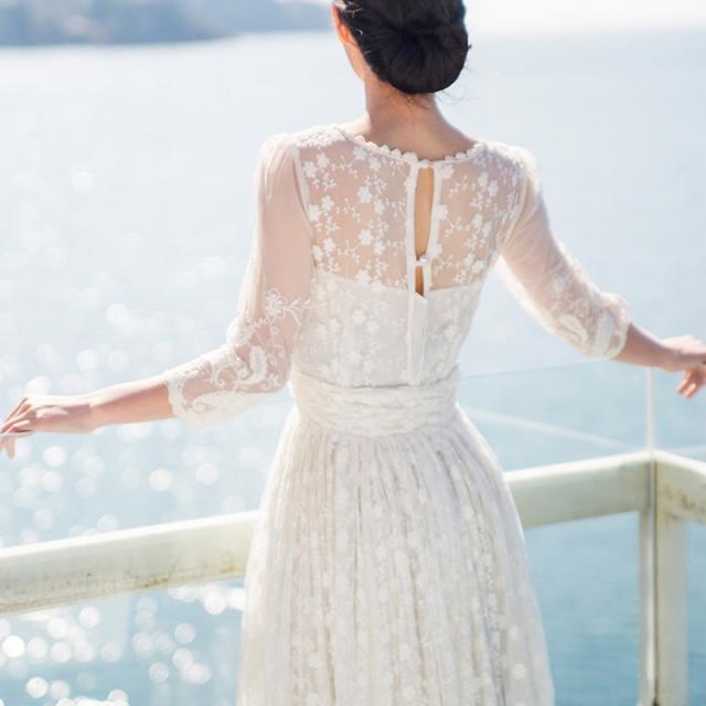 ドレス ウェディングドレス 結婚式ドレス 二次会ドレス 披露宴ドレス 花嫁ドレス ロングドレス ロング ロング丈 袖あり 7分袖 七分袖 Uネック Aライン エンパイアライン スレンダーライン レース シフォン フリル 透け感 シースルー かわいい 大人可愛い きれいめ 大人 上品_4