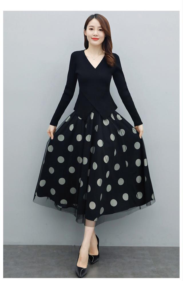セットアップ 上下セット カシュクール トップス シフォン スカート カットソー フレアスカート 膝下 ロング ロング丈 袖あり 長袖 Vネック 襟なし フレア Aライン ドッキング ふわふわ ウエストゴム 透け感 2点セット ツーピース かわいい 大人可愛い きれいめ シンプル_5