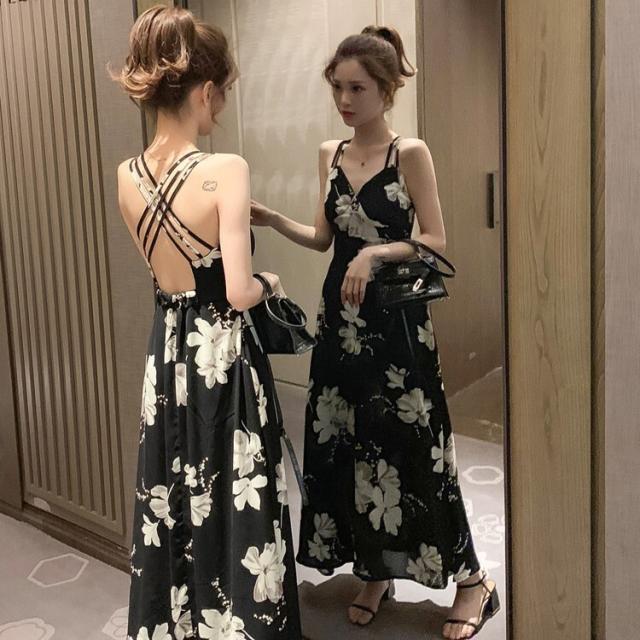 花柄ワンピース ドレスワンピ キャミワンピ ワンピース ロングスカート フレアワンピース ワンピドレス シフォンワンピース ロング ロング丈 マキシ マキシ丈 9分丈 アンクル丈 7分丈 袖なし Vネック フレア Aライン シフォン バックシャン バックコンシャス 透け感