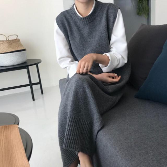 ワンピース ニットワンピース ロング丈 ロングワンピース ノースリーブ スリット サイドスリット ラウンドネック かわいい 大人可愛い きれいめ シンプル カジュアル 大人 上品 おしゃれ お洒落 レトロ 大人女子 こなれ感 とろみ感 無地 秋 冬 10代 20代 30代 40代 OL 通勤