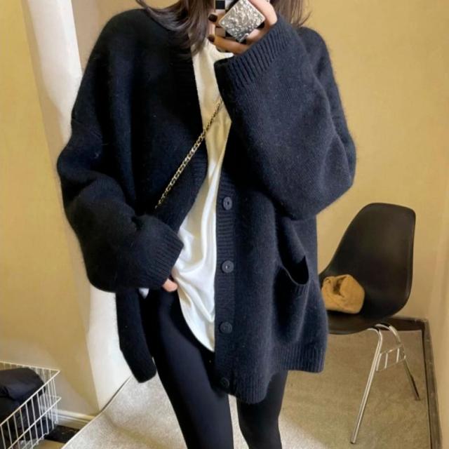 ボリューム袖 ニット カーディガン トップス アウター コーディガン ショート ショート丈 袖あり 長袖 ドロップショルダー 萌袖 Vネック 襟なし ワイド もこもこ モコモコ ポケット リブ 前開き リブニット 編み込み ニット かわいい 大人可愛い きれいめ シンプル カジュアル