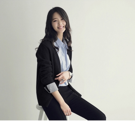 きれいめ シンプル Vネック カーディガン トップス 袖あり 長袖 襟なし 前開き 編み込み ニット かわいい 大人可愛い カジュアル 大人 上品 おしゃれ 大人女子 こなれ感 マニッシュ ラブリー クール モード系 エレガント モダン フォーマル 抜け感 無地 春 秋 冬 10代 20代 きれいめ シンプル Vネック カーディガン トップス 袖あり 長袖 襟なし