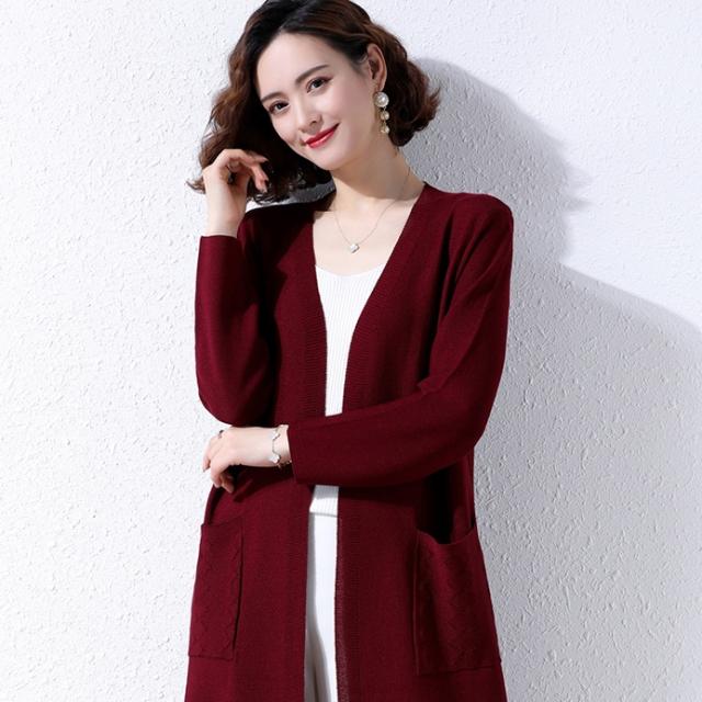 トップス カーディガン ロング ロング丈 袖あり 長袖 Vネック 襟なし ポケット 前開き サマーニット ウール 薄手 かわいい 大人可愛い シンプル カジュアル 大人 上品 おしゃれ レトロ アジアン エスニック エキゾチック ラフ 無地 秋 冬 30代 40代 レディース 女性用 通勤の通販は