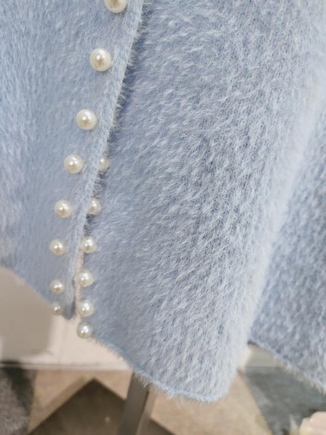 トップス アウター カーディガン コート ロング ロング丈 袖あり 長袖 Vネック 襟なし 前開き 厚手 かわいい 大人可愛い きれいめ シンプル 上品 おしゃれ アジアン エスニック エキゾチック ラフ 無地 秋 冬 10代 20代 レディース 女性用 通勤 デート お出かけ 公園デビュー_4