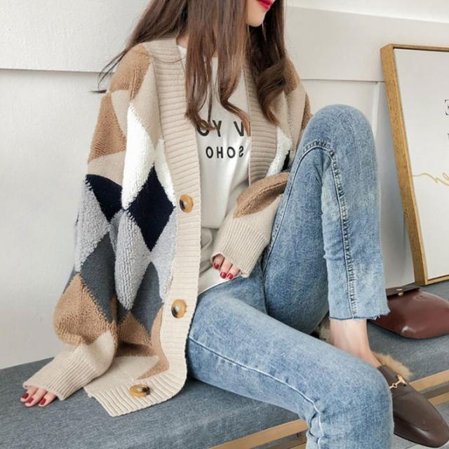 トップス アウター カーディガン ロング ロング丈 袖あり 長袖 Vネック 襟なし もこもこ モコモコ 前開き 厚手 かわいい 大人可愛い シンプル カジュアル 大人 おしゃれ かっこいい レトロ アジアン エスニック エキゾチック 大人女子 ラフ 柄 ダイヤ柄 秋 冬 10代 20代 30代
